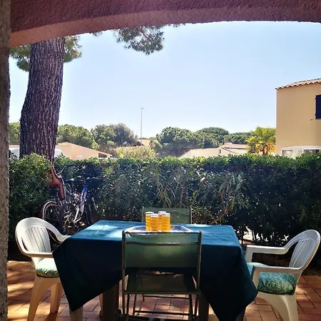 T2/4 Pers/ Rez De Jardin\pinede\piscine דירה